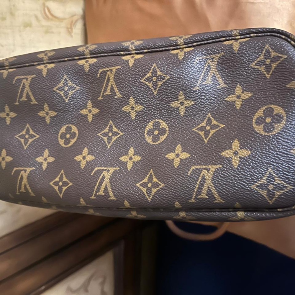 Experience the unparalleled savoir-faire of Louis Vuitton bags,